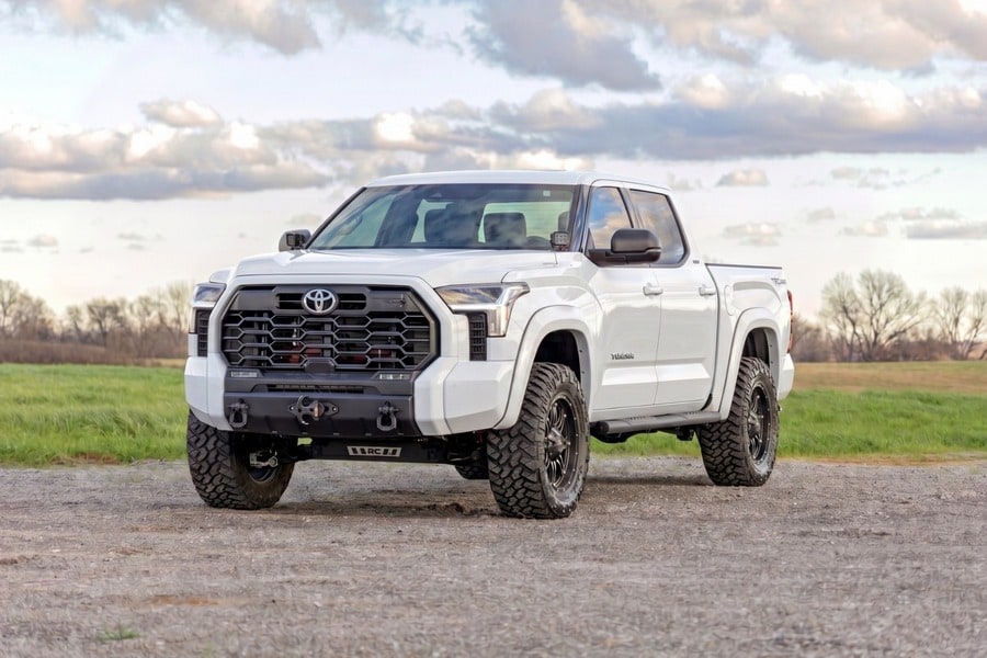 Расширители колёсных арок Sport, белые, цвет 040 Super White, Toyota Tundra III, Rough Country — фото 5