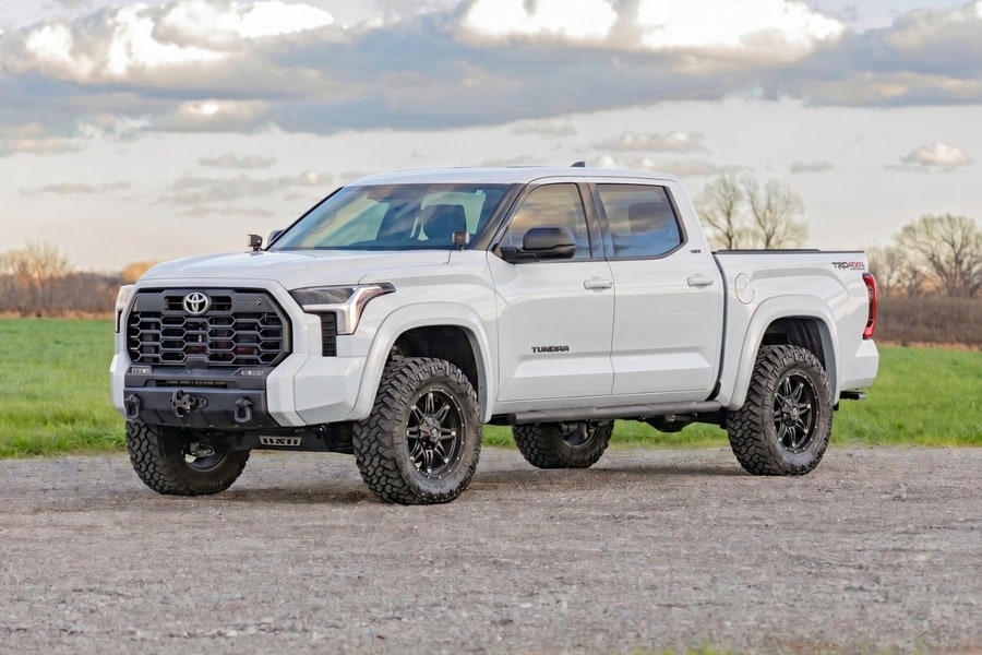 Расширители колёсных арок Sport, белые, цвет 040 Super White, Toyota Tundra III, Rough Country — фото 6
