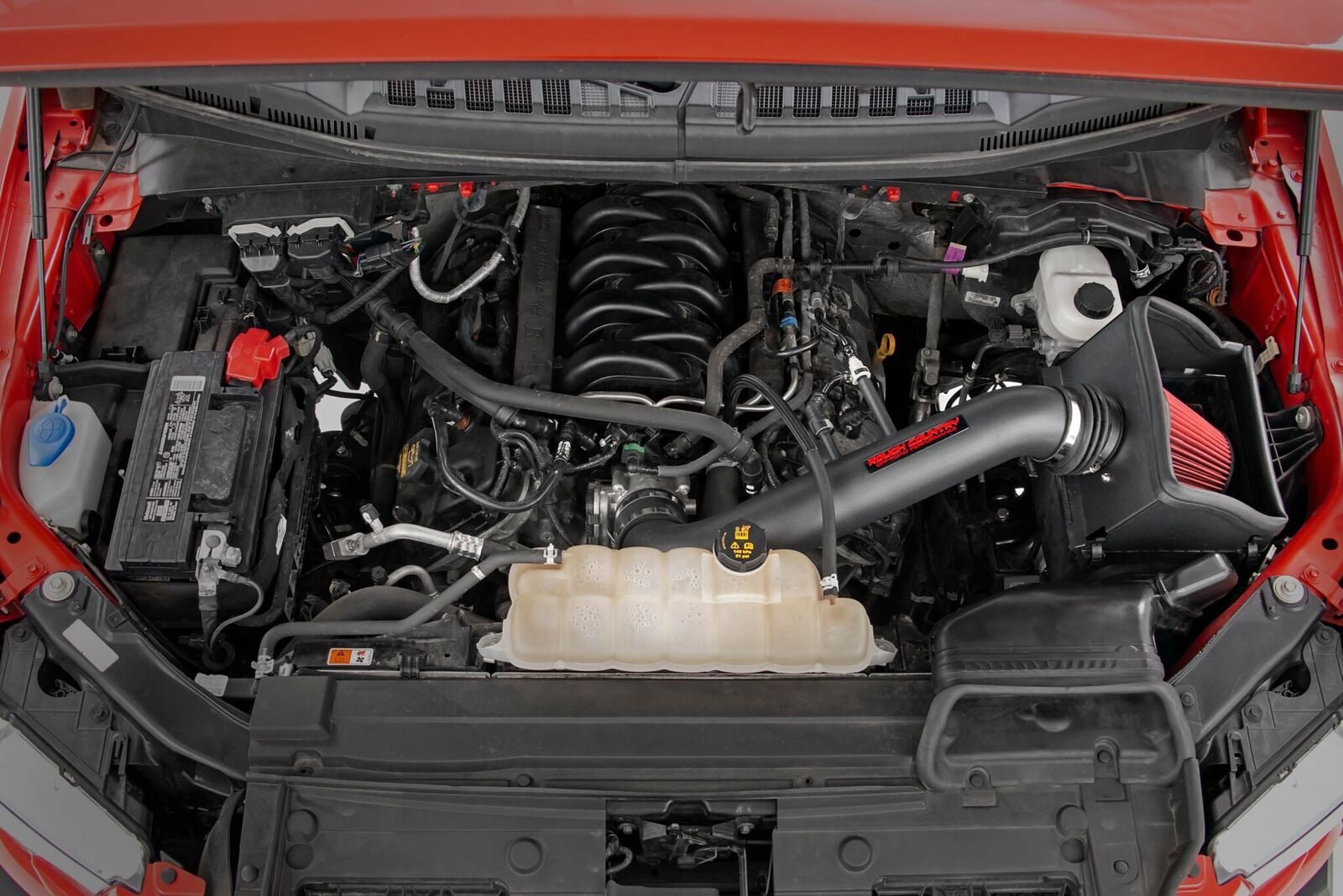 Система холодного впуска для Ford F-150 XIII 5,0 л, с защитным чехлом фильтра, Rough Country — фото 3