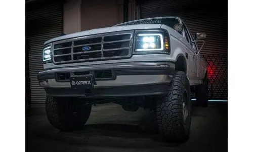 Фары светодиодные Alpha-Black NOVA для Ford F-150/250/350 Bronco 1992–1996, AlphaRex — фото 1