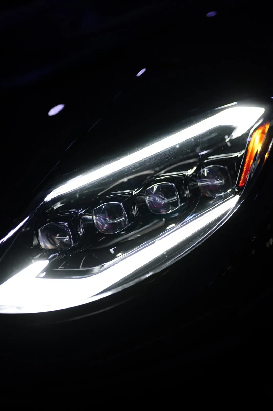 Фары проекторные светодиодные Alpha-Black Nova Series для Nissan Z 2023–2025, AlphaRex — фото 2