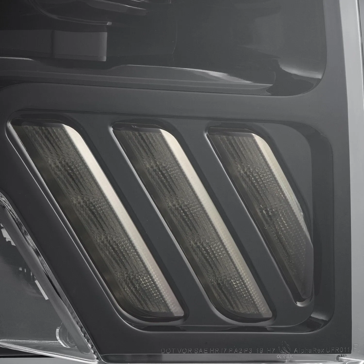 Фары проекторные Alpha-Black PRO-Series для Ford F-150 2009–2014, AlphaRex — фото 5
