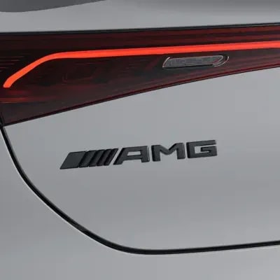 Черный шильдик AMG Mercedes-Benz EQE V295 на крышку багажника — фото 1
