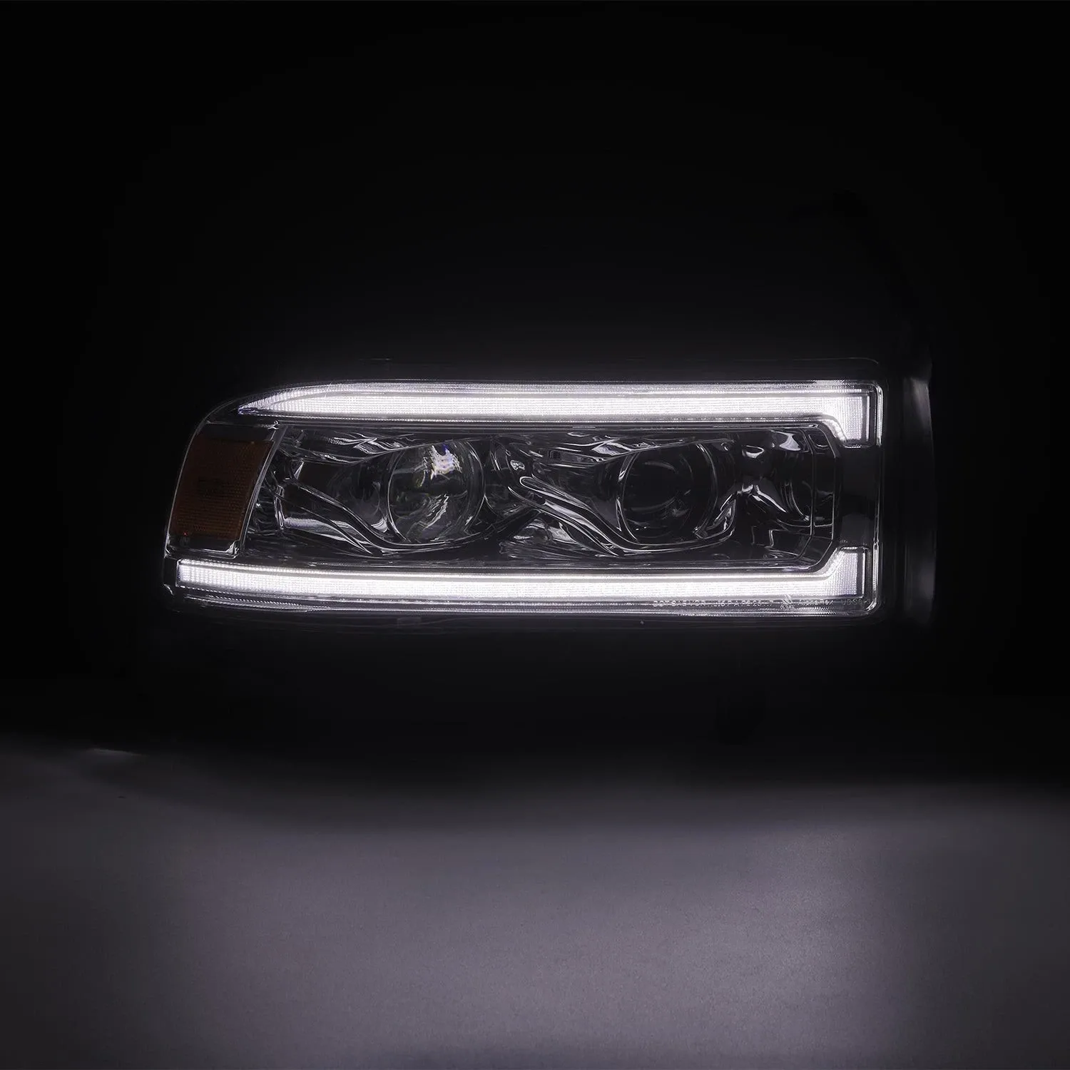 Фары проекторные светодиодные LUXX для Dodge Ram 1500 1999–2001, AlphaRex — фото 3