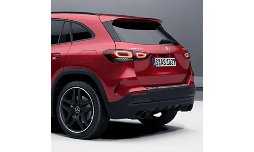 Чёрные накладки выхлопа в стиле 35 AMG для Mercedes-Benz GLA H247 — фото 1