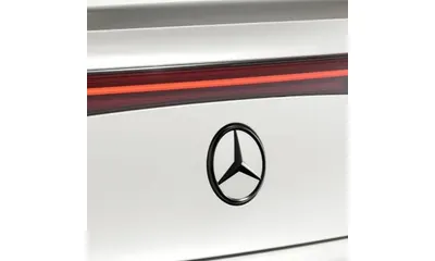 Черная эмблема-звезда Mercedes-Benz на крышку багажника с грунтованным основанием — фото 1