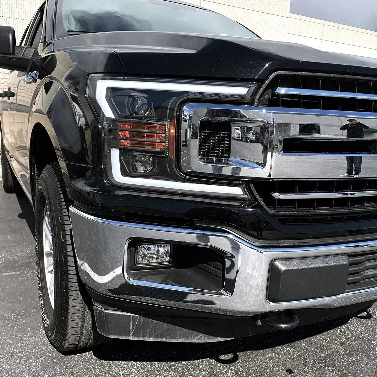 Фары проекторные галогеновые PRO Black для Ford F-150 XL/XLT 2018–2020, AlphaRex — фото 5