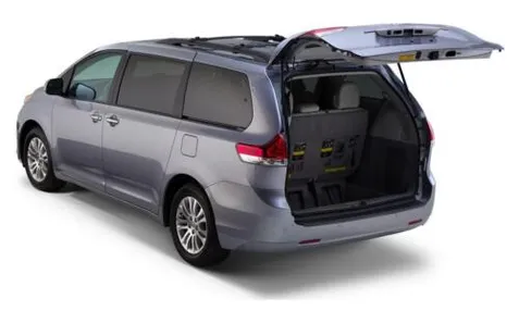 Защитная накладка заднего бампера для 2011-2020 Toyota Sienna, 2022, AVS,
черный — фото 2