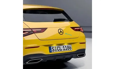 Эмблема-звезда для Mercedes-Benz CLA C118/X118, CLE C236/A236, GLC C254, E-Класс C238, GLE C167, CLS C257 и EQS V297, звезда цвета «темный хром», основание цвета «красный металлик Hyacinth Red» — фото 1