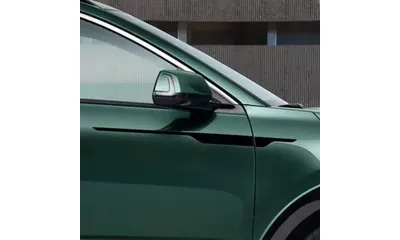 Комплект наклеек на крылья и передние двери Kia Niro SG2, черный глянцевый, 4 шт. — фото 1