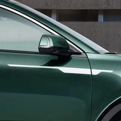 Комплект наклеек на крылья и передние двери Kia Niro SG2, белый матовый, 4 шт. — фото 1
