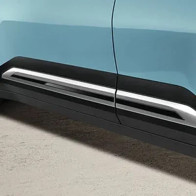 Черные декоративные накладки нижней части дверей Kia EV3, ABS/PMMA, 4 шт. — фото 1