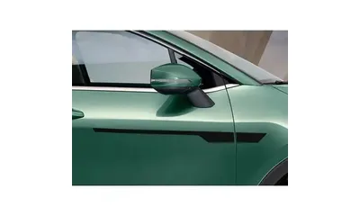 Черные декоративные полосы Razor Kia Sportage NQ5 на двери, 4 шт. — фото 1