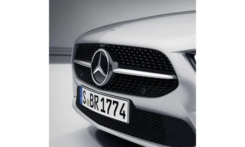 Решетка Diamond Edition 1 Mercedes-Benz A-Класс W177/V177 без камеры 360°, черные штифты — фото 2