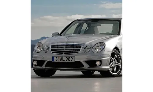 Черная решетка радиатора E 63 AMG Mercedes-Benz E-Класс W211/S211 без Distronic — фото 1