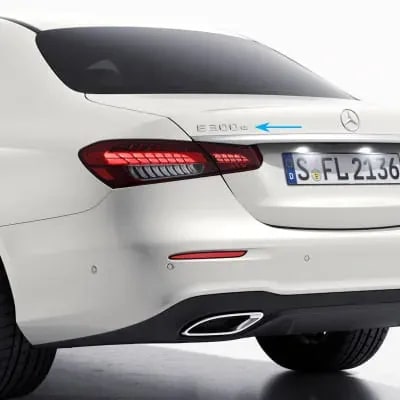 Шильдик E 300 e Mercedes-Benz E-Класс W213/C238, хромированный — фото 1