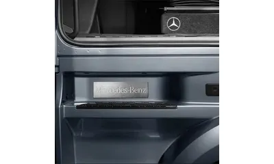 Рельефная эмблема для входной зоны Mercedes-Benz Actros / Antos / Arocs, нержавеющая сталь — фото 1