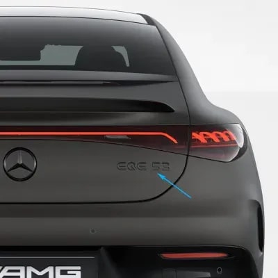 Шильдик EQE 53 AMG Mercedes-Benz EQE W295 на крышку багажника, черный — фото 1