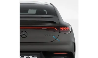Шильдик EQE 53 AMG Mercedes-Benz EQE W295 на крышку багажника, черный — фото 1