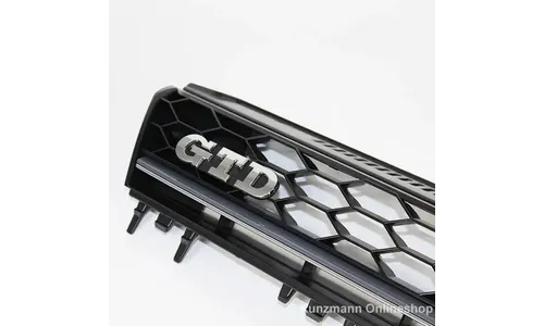 Решетка GTD с сотовым рисунком и эмблемами Volkswagen Golf 7 дорестайлинг — фото 3