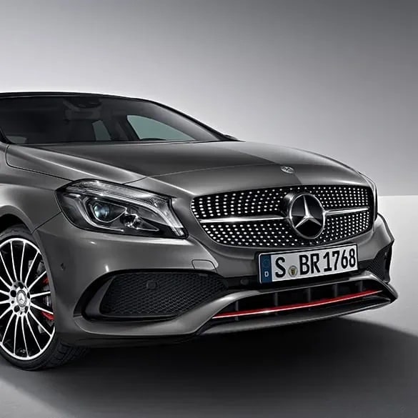 Решетка радиатора A 250 Sport с красной планкой Mercedes-Benz A-Класс W176 рестайлинг — фото 3