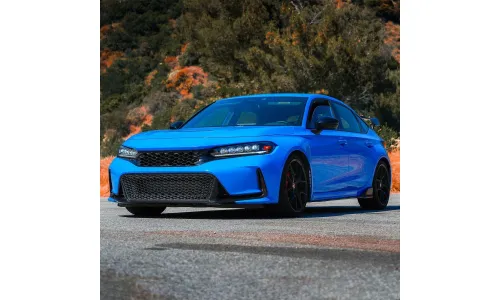 Фары проекторные светодиодные Black Nova для Honda Civic 2022–2025, AlphaRex — фото 1