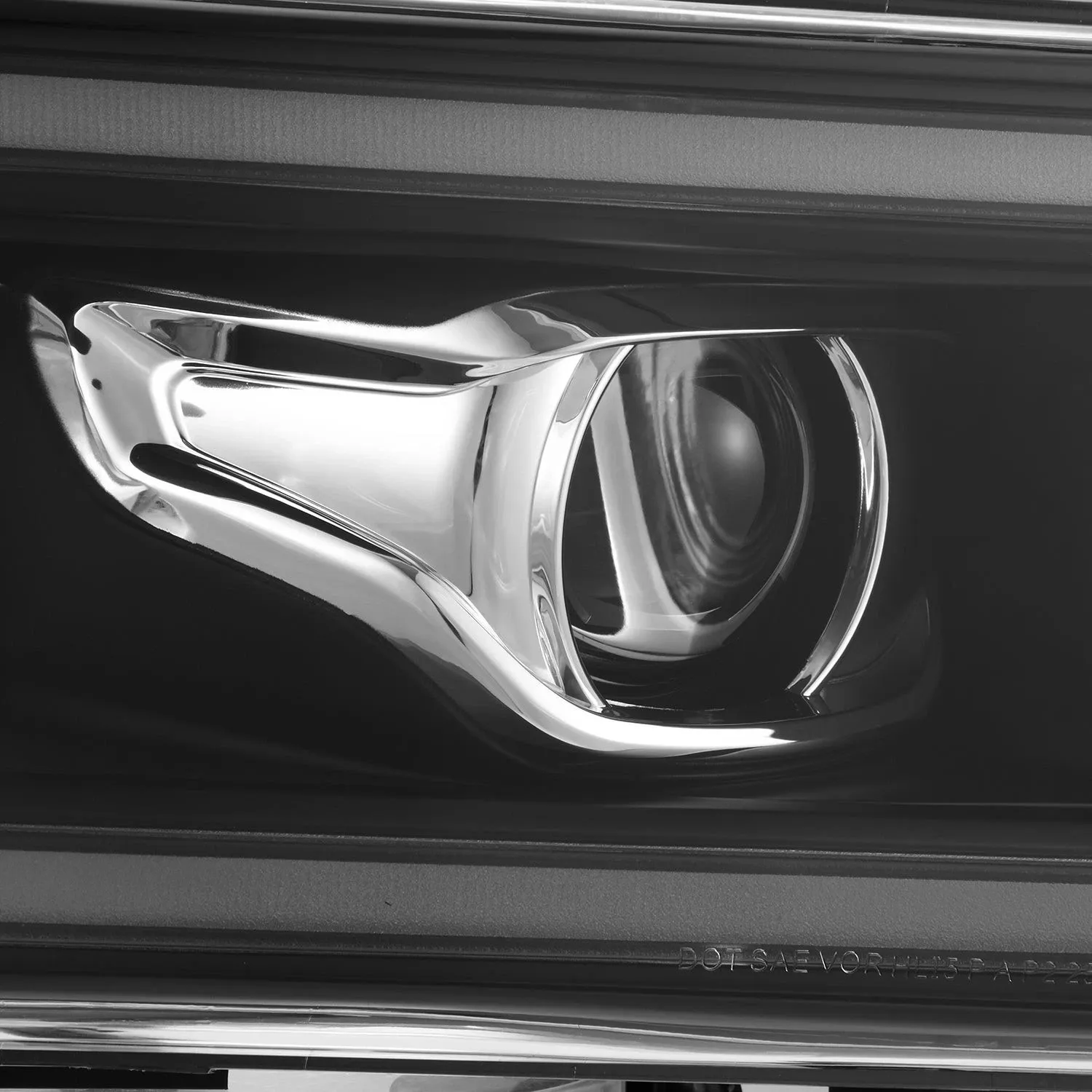 Фары проекторные светодиодные Black LUXX для Dodge Ram 1500 1999–2001, AlphaRex — фото 7