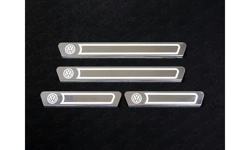Накладки на пороги внешние (лист шлифованный логотип Volkswagen) VWPOLO16-22 — фото 1