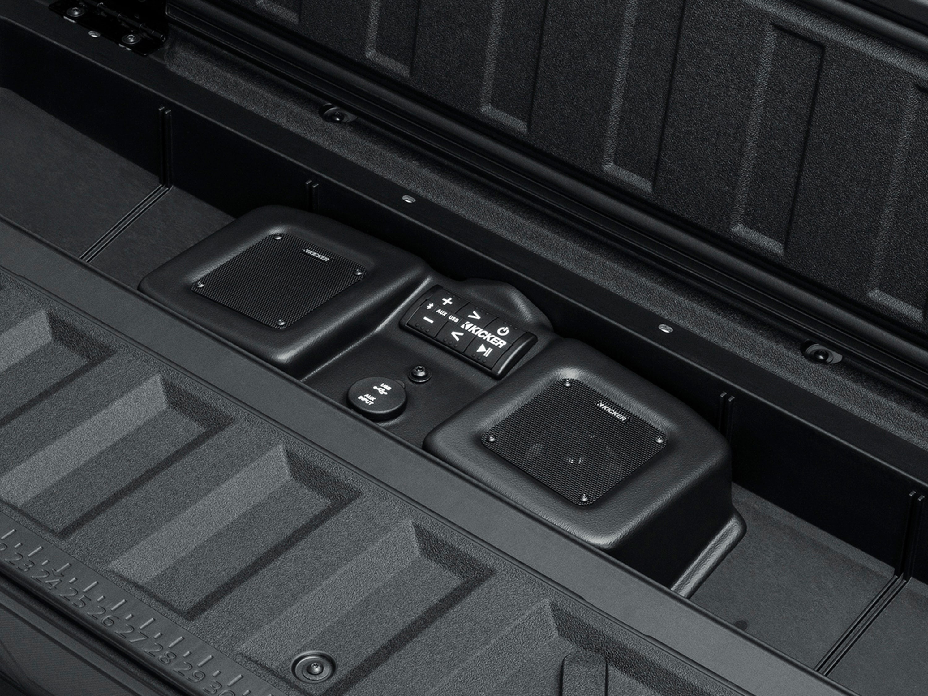 Bluetooth-аудиосистема заднего борта KICKER, GM — фото 1