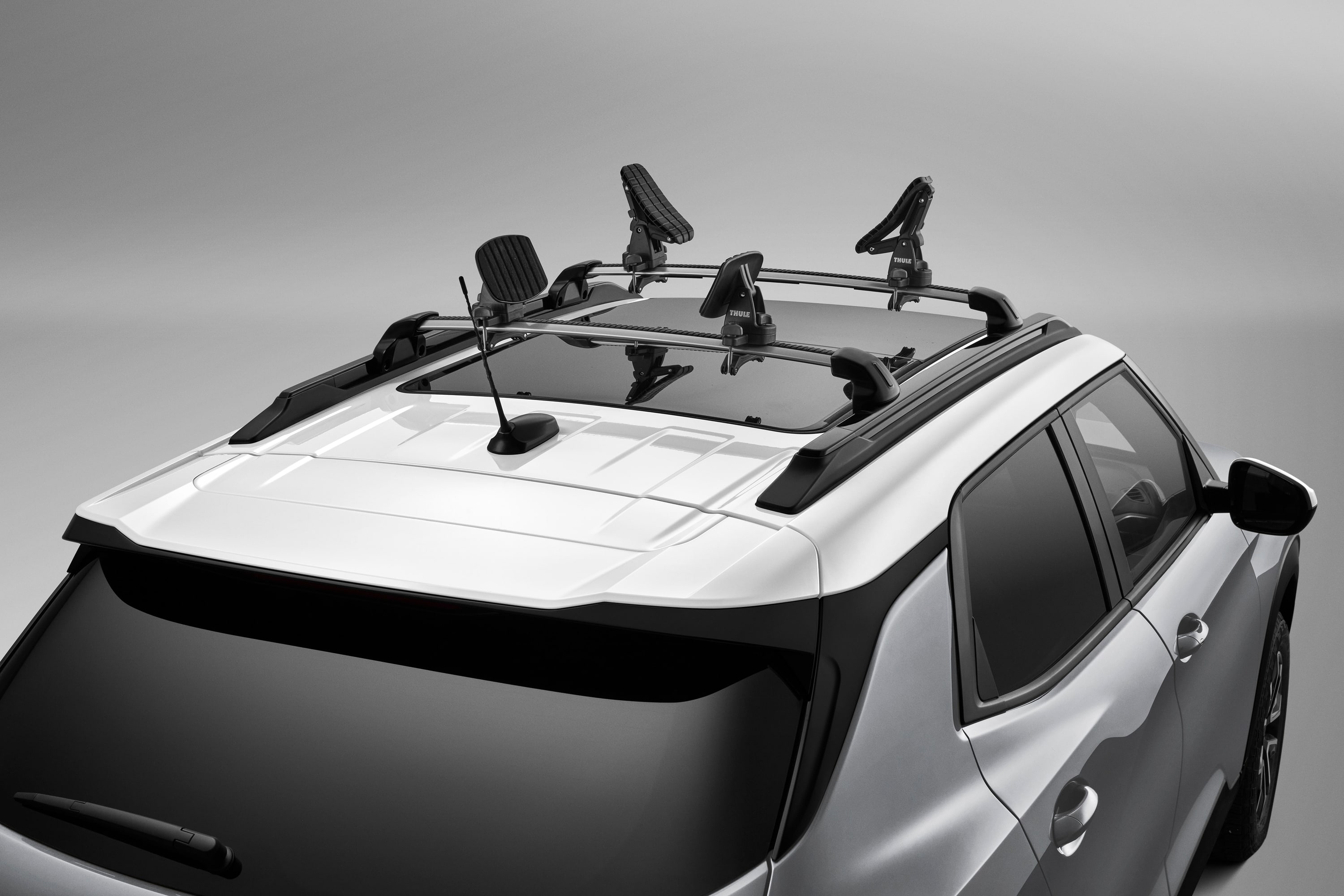 Комплект поперечин крыши для Chevrolet Trailblazer III, цвет чёрный, GM — фото 4