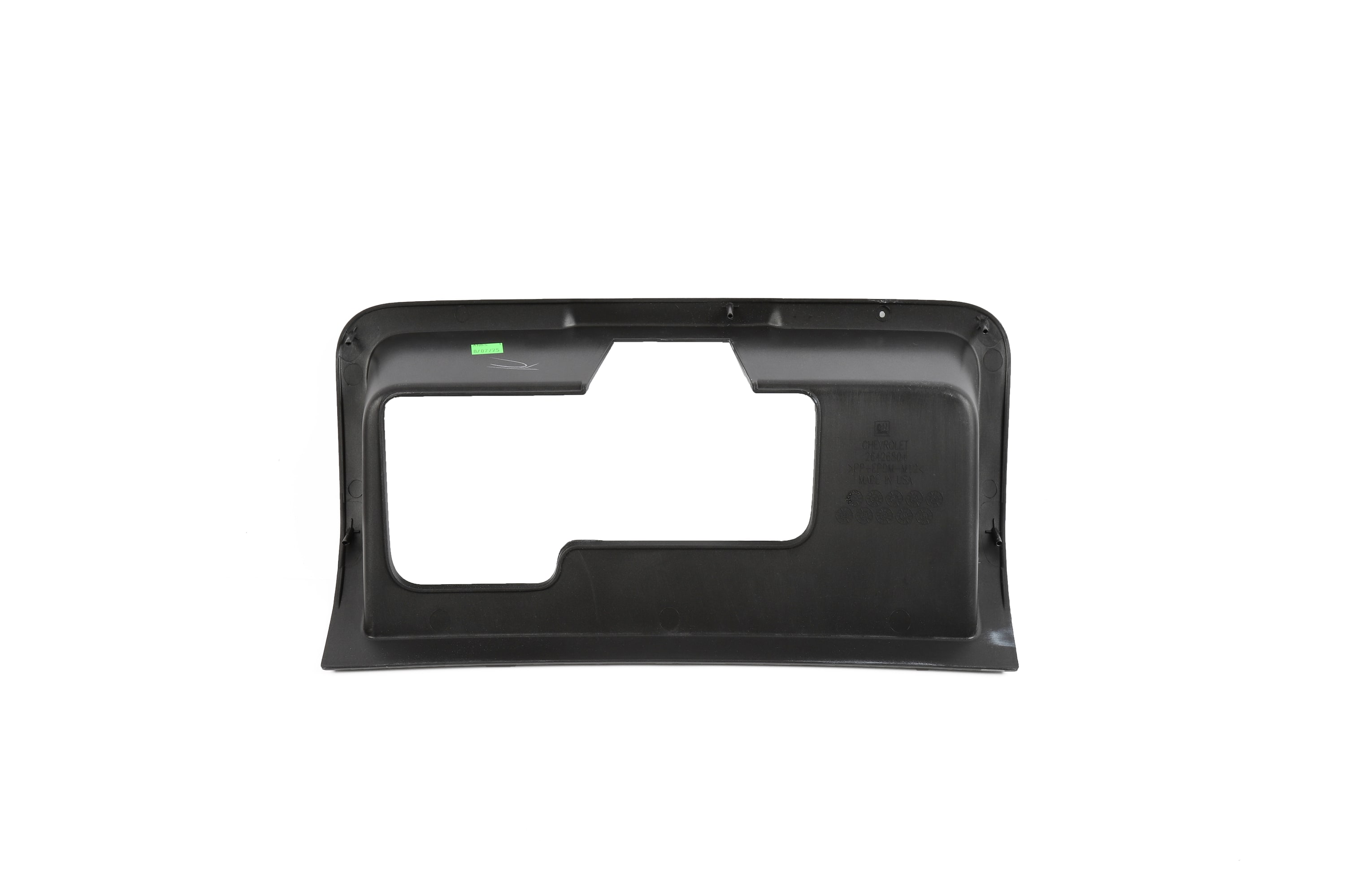Окантовка проёма фаркопа для Chevrolet Equinox IV ACTIV, цвет чёрный, GM — фото 2