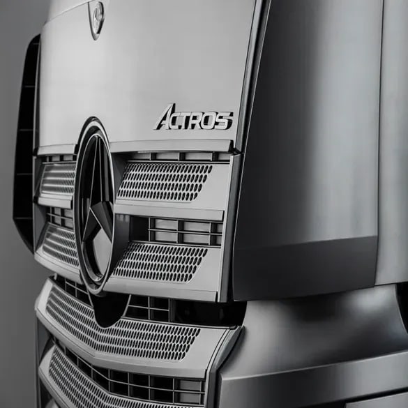 Комплект светодиодной эмблемы-звезды Mercedes-Benz Actros 4/5, Arocs и Antos, темный хром — фото 4