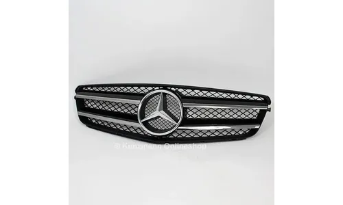 Черная глянцевая решетка Edition C Mercedes-Benz C-Класс C204/W204 — фото 3