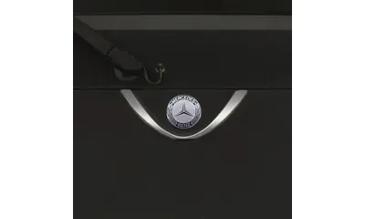 Самоклеящаяся рамка эмблемы Mercedes-Benz Trucks под лобовое стекло — фото 1