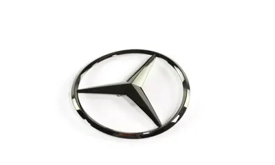 Эмблема-звезда Mercedes-Benz GLA H247 на крышку багажника, темный хром — фото 1
