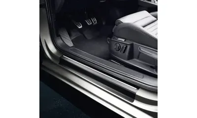 Защитная пленка порогов Volkswagen Passat B8, черно-серебристый — фото 1