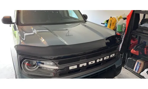 Дефлектор капота Hood Shield для Ford Bronco Sport, высокий профиль, тёмно-дымчатый Husky Liners — фото 1