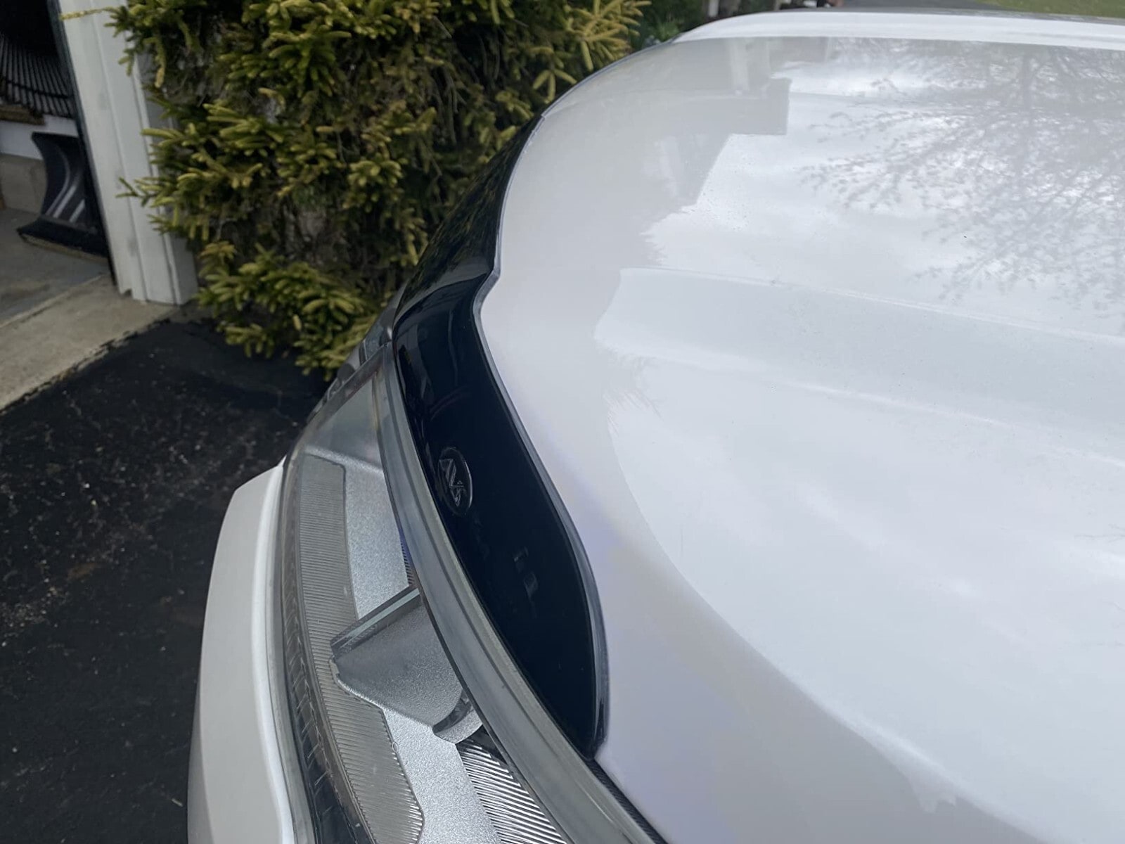 Дефлектор капота Aeroskin для Ford Explorer (2016–2019), тёмно-дымчатый Husky Liners — фото 3