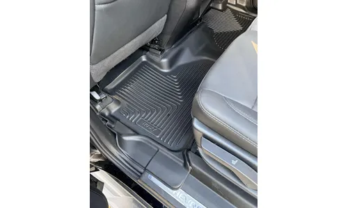 Коврики первого и второго ряда WeatherBeater для Chevrolet Tahoe / Suburban, GMC Yukon, Cadillac Escalade (2021–2025) Husky Liners — фото 3