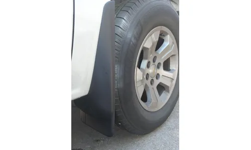Брызговики передние Custom Molded для Chevrolet Silverado / Tahoe, GMC Sierra (1999–2006), текстурированные чёрные Husky Liners — фото 3
