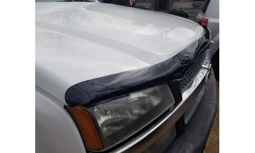 Дефлектор капота Hood Shield для Chevrolet Avalanche (2002–2006), Silverado 1500/2500/3500 (2003–2004), высокий профиль, тёмно-дымчатый Husky Liners — фото 3