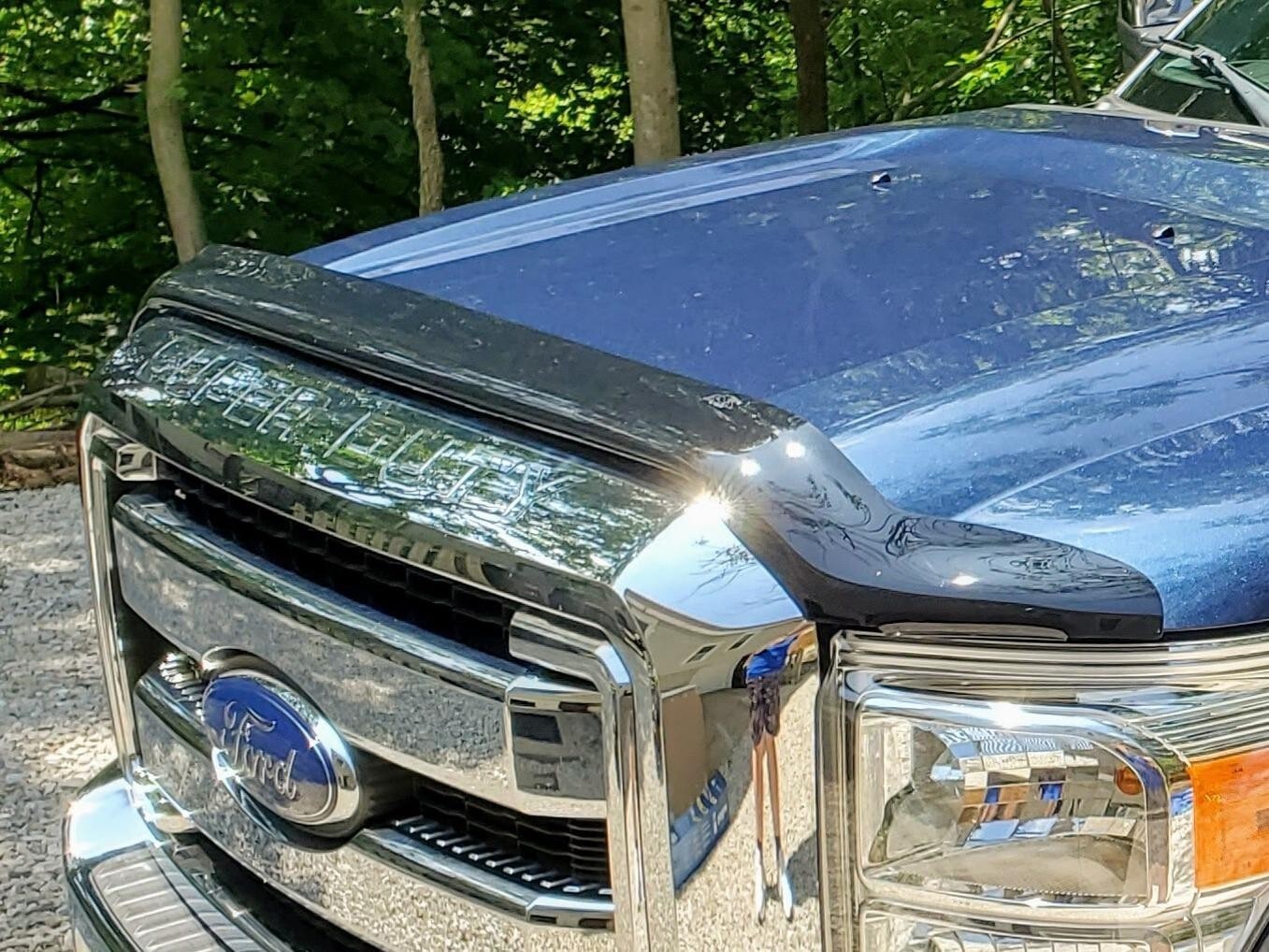 Дефлектор капота Hood Shield для Ford F-250/F-350/F-450 (2011–2016), F-550, высокий профиль, тёмно-дымчатый Husky Liners — фото 6