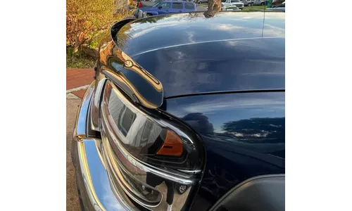 Дефлектор капота Hood Shield для GMC Sierra 1500 (1999–2007), Yukon (2000–2006), Sierra 3500 (2001–2006), Yukon XL, Sierra 2500 (2001–2007), высокий профиль, тёмно-дымчатый Husky Liners — фото 4
