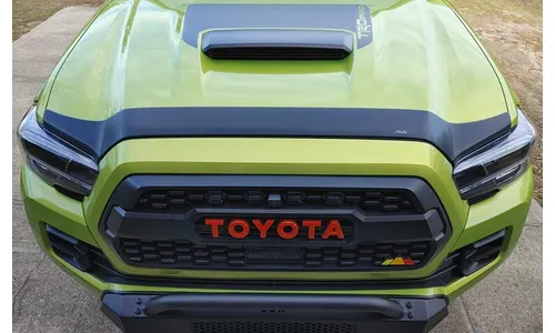 Дефлектор капота Aeroskin для Toyota Tacoma III, тёмно-дымчатый Husky Liners — фото 2