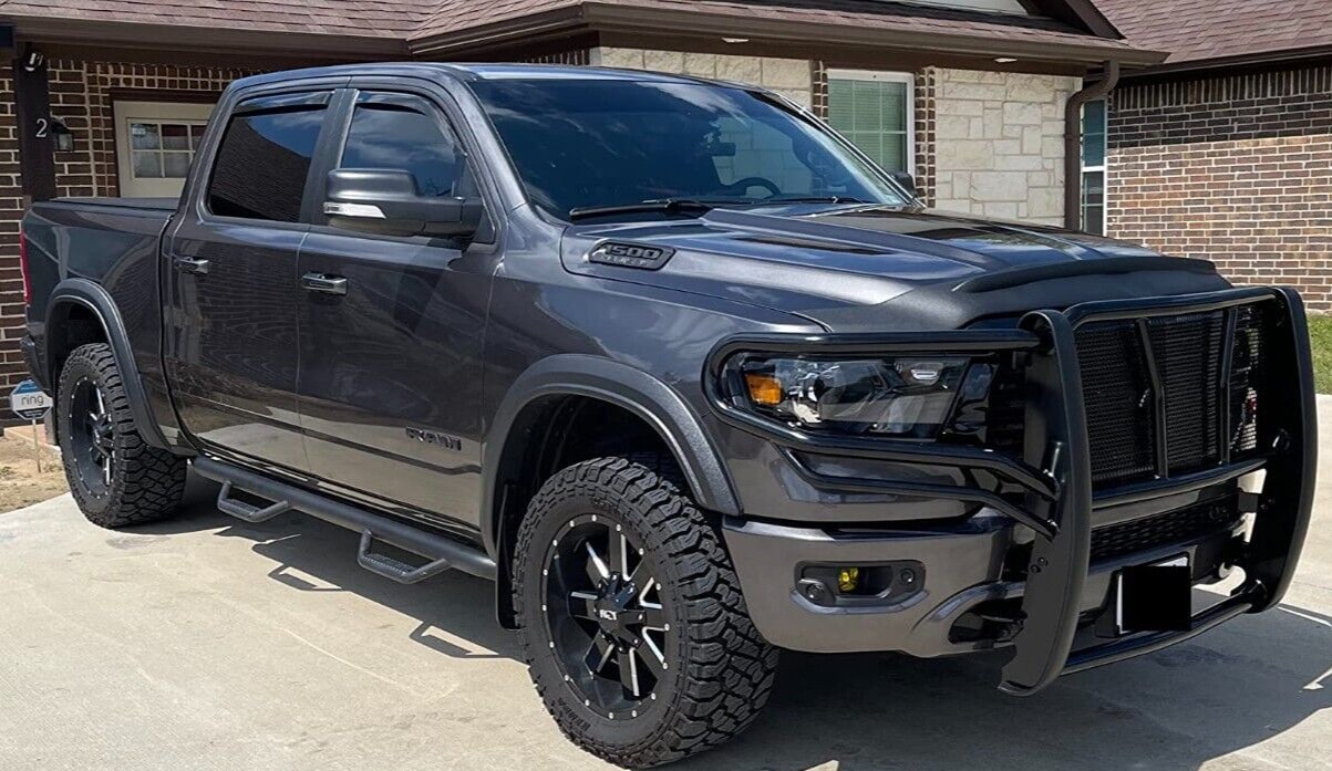 Дефлектор капота Aeroskin II для Ram 1500 (2019–2026), текстурированный чёрный Husky Liners — фото 4