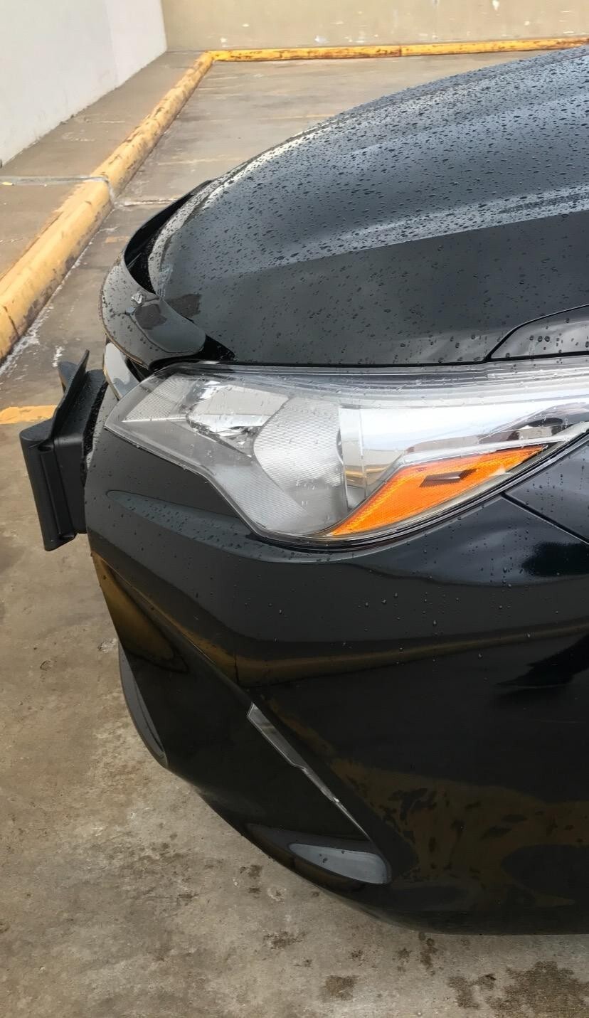 Дефлектор капота Hood Shield для Toyota Camry (2015–2017), средний профиль, тёмно-дымчатый Husky Liners — фото 4
