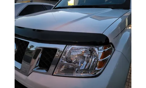 Дефлектор капота Hood Shield для Nissan Pathfinder (2005–2007), Frontier (2005–2021), высокий профиль, тёмно-дымчатый Husky Liners — фото 2