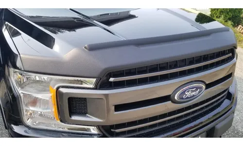 Дефлектор капота Aeroskin II для Ford F-150 (2015–2020), текстурированный чёрный Husky Liners — фото 1