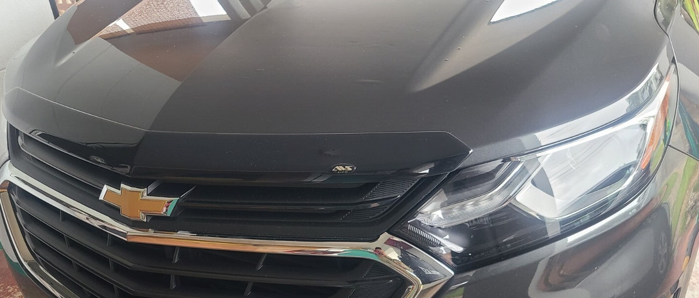 Дефлектор капота Aeroskin для Chevrolet Equinox (2018–2024), тёмно-дымчатый Husky Liners — фото 3