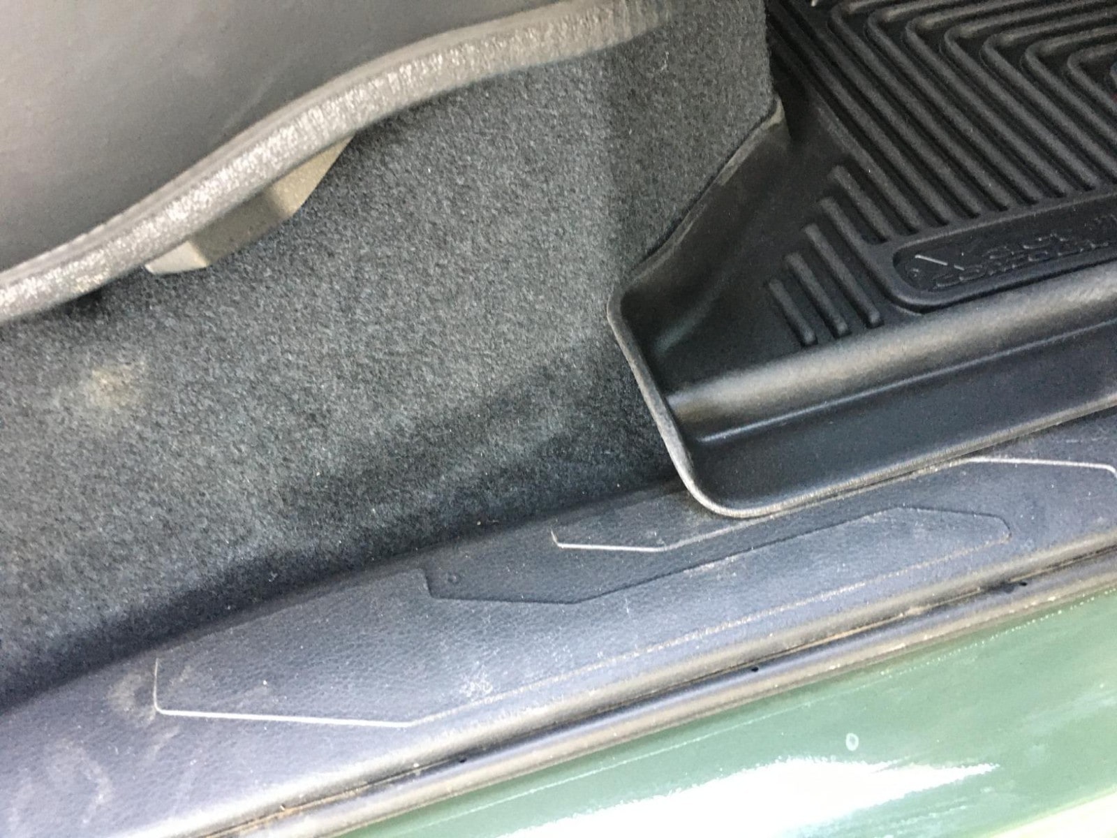 Коврик второго ряда X-act Contour для Toyota Tacoma (2005–2023) Husky Liners — фото 3